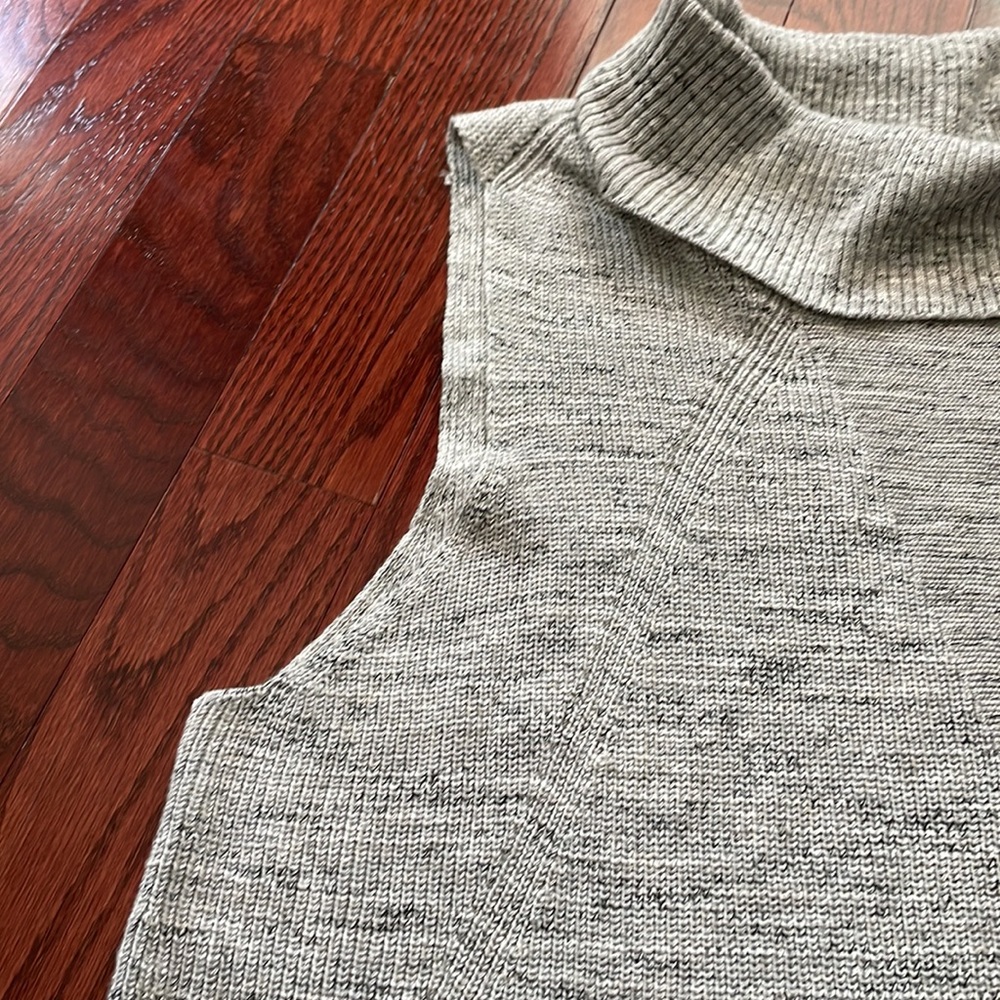 Turtle neck - Picture 10 of 11